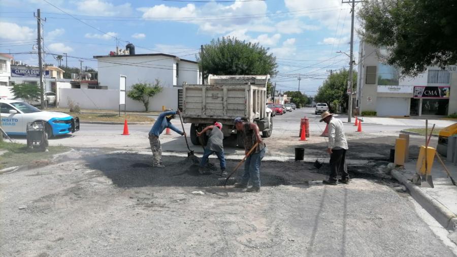 Continúa trabajo intensivo de bacheo y alumbrado en Reynosa 