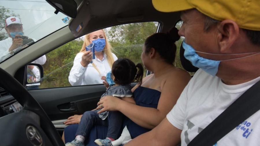 Supervisa Alma Laura Amparán operación de filtro sanitario en carretera Tampico-Mante