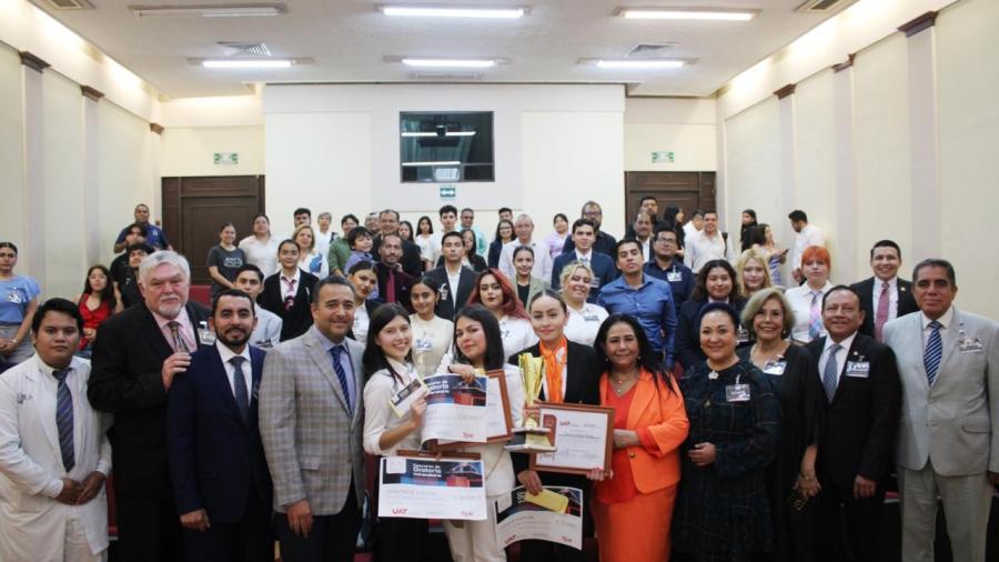 Realiza la UAT con éxito el Concurso Estatal de Oratoria 2025