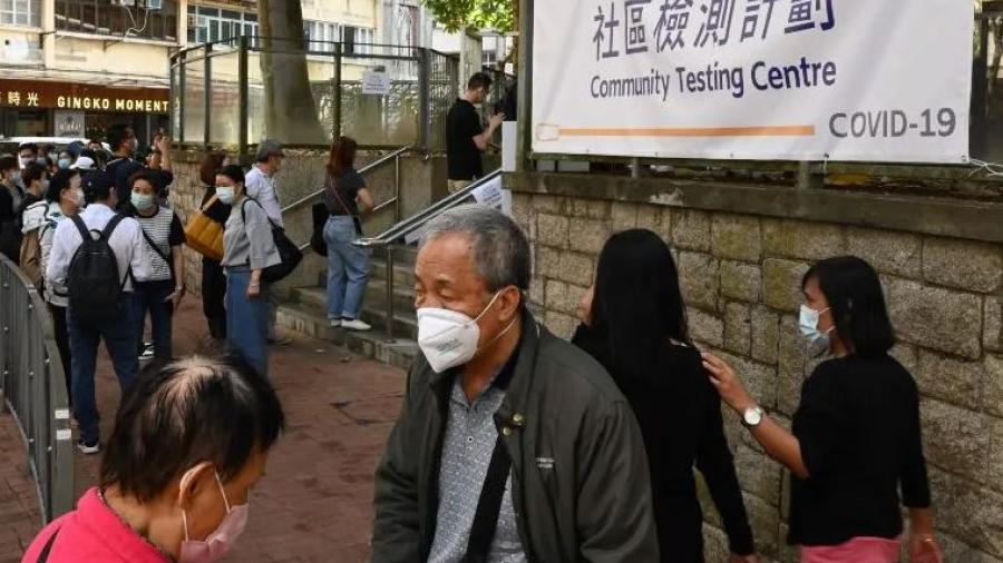 Hong Kong dará a pacientes positivos de COVID-19 más de 600 dólares