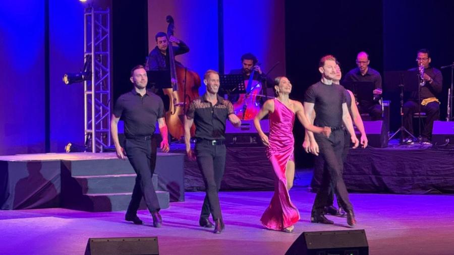 Nuevo Laredo Brilla con el Talento de Broadway: Arranca el Festival Internacional de la Costa del Seno Mexicano