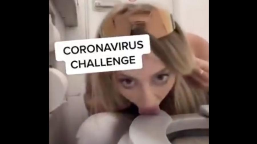 ¡Lo que faltaba! Coronavirus Challenge: el nuevo reto de lamer tasas de baño 