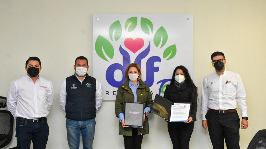 DIF Reynosa firma convenio con el Hospital Tierra Santa