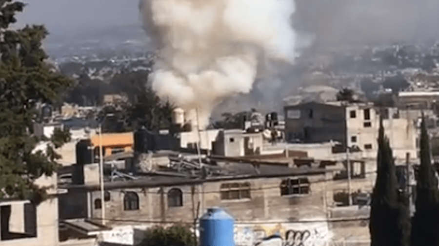 Explota taller de pirotecnia en Tultepec, Estado de México