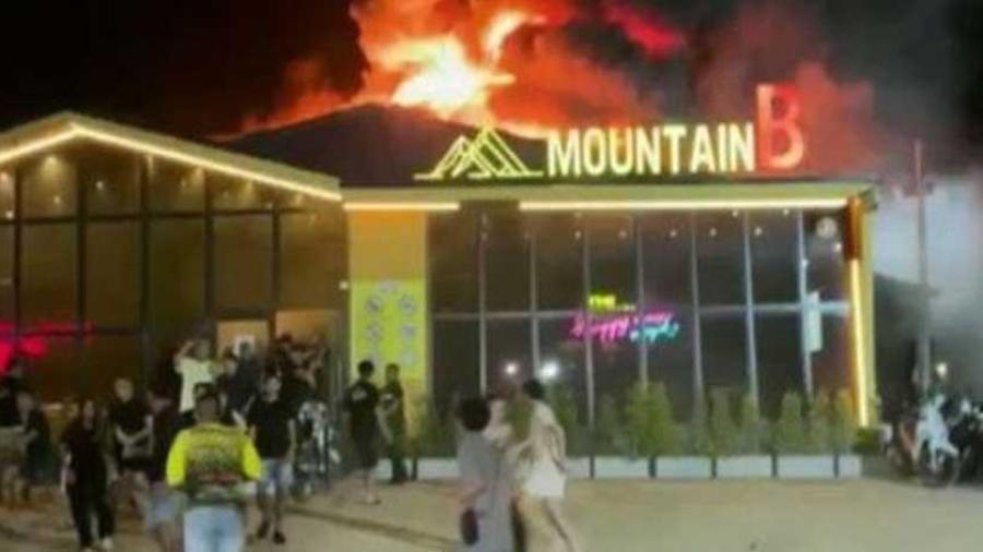 Incendio en una discoteca de Tailandia deja al menos 13 muertos