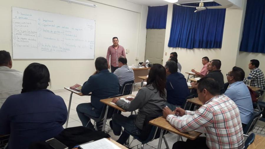 Agente de la PGR Tamaulipas acuden a taller