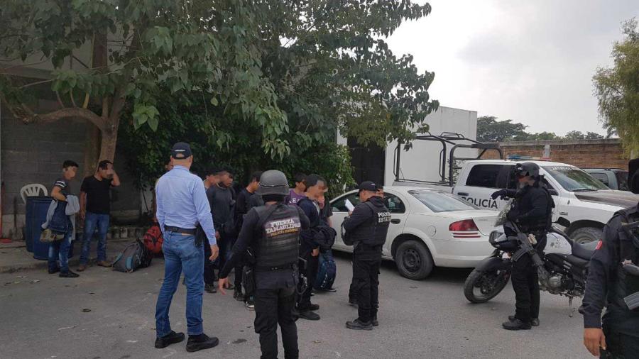 24 centroamericanos son rescatados por la Polic&iacute;a Estatal