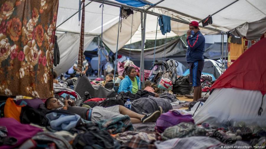 Solicitantes de asilo que esperan en México, podrán entrar a EU