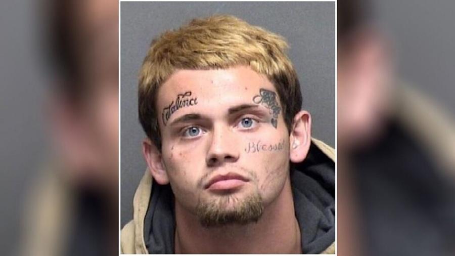 Hombre en Texas es arrestado tras golpear a su novia