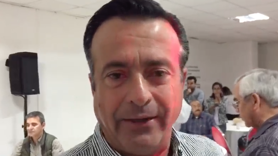 Evaluará Ernesto Robinson si compite por candidatura a Alcaldía