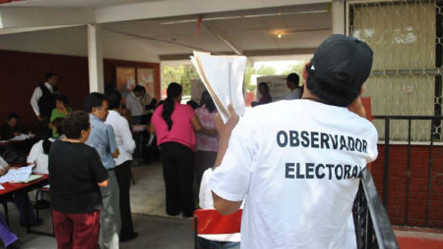 Impiden acceso a casillas a observadores electorales
