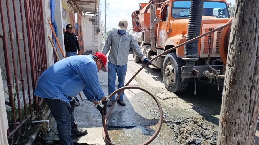 Realizó COMAPA limpieza de descargas sanitarias en la Zona Centro