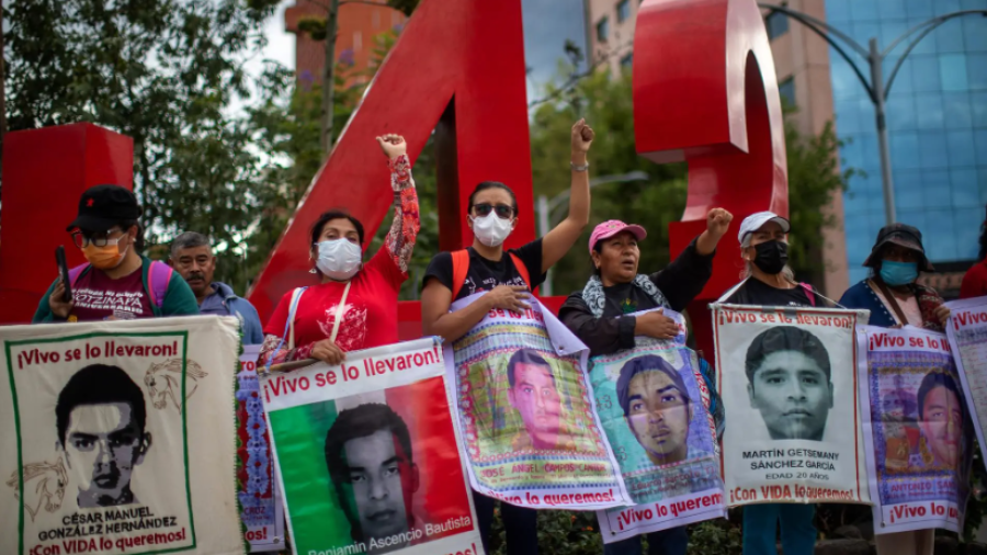 Caso Ayotzinapa: Califica AMLO "acto de mala fé" filtración del informe