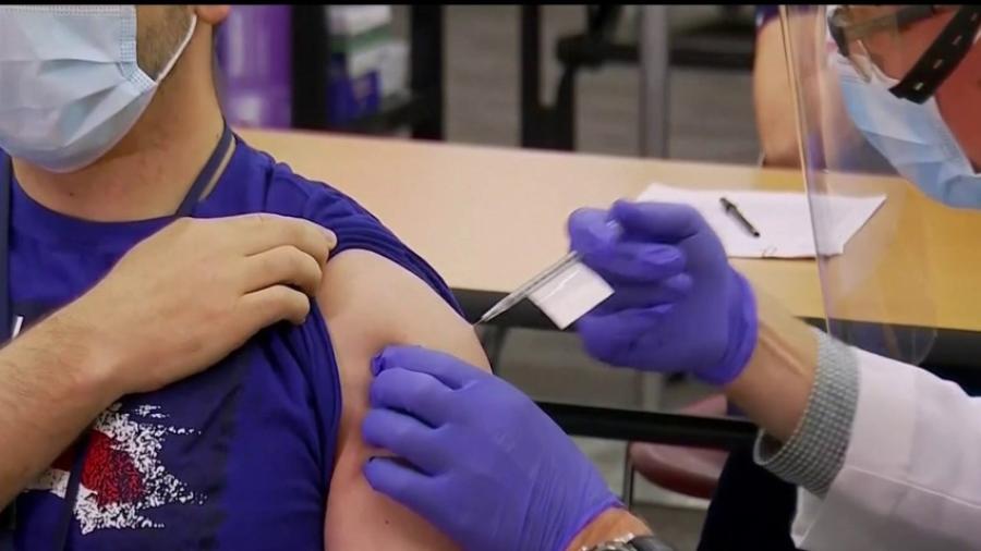 DHR Health retrasa clínica de vacunas contra el coronavirus