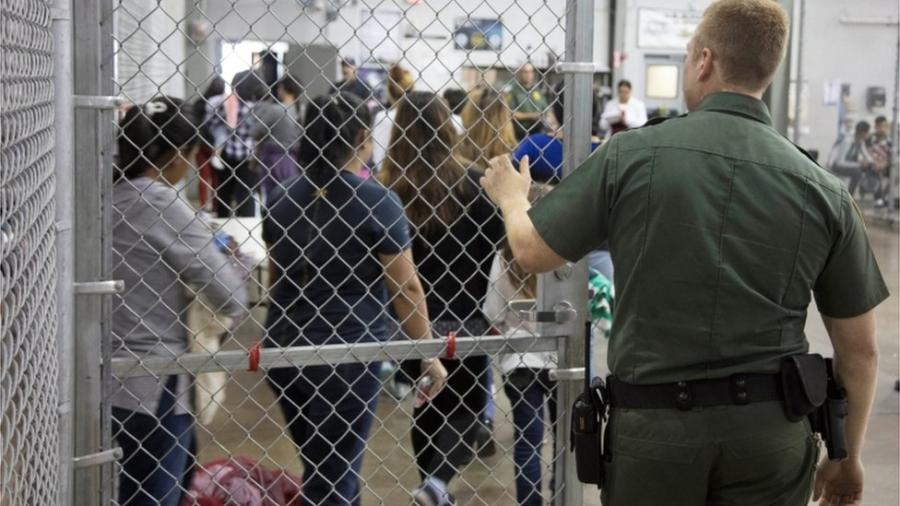 Continúan más de 14 mil niños migrantes bajo custodia de EU