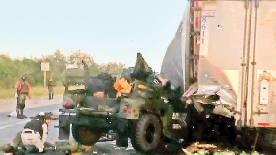Mueren siete militares durante accidente carretero en Tamaulipas
