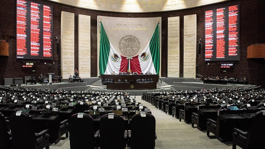 Diputados aprueban incremento de impuestos en cigarros, bebidas azucaradas, videojuegos y apuestas en línea; pasa al Senado
