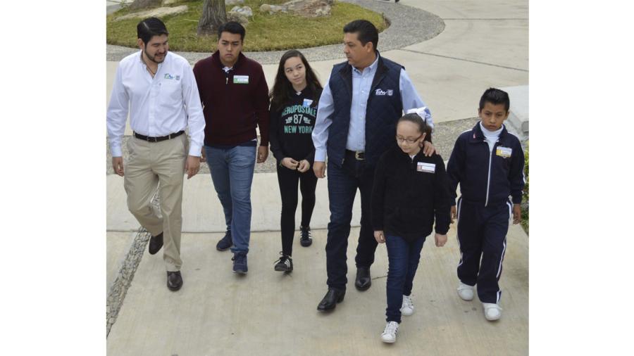 Asisten a la presentación del Nuevo Modelo Educativo el Gobernador y Secretario de Educación de Tamaulipas
