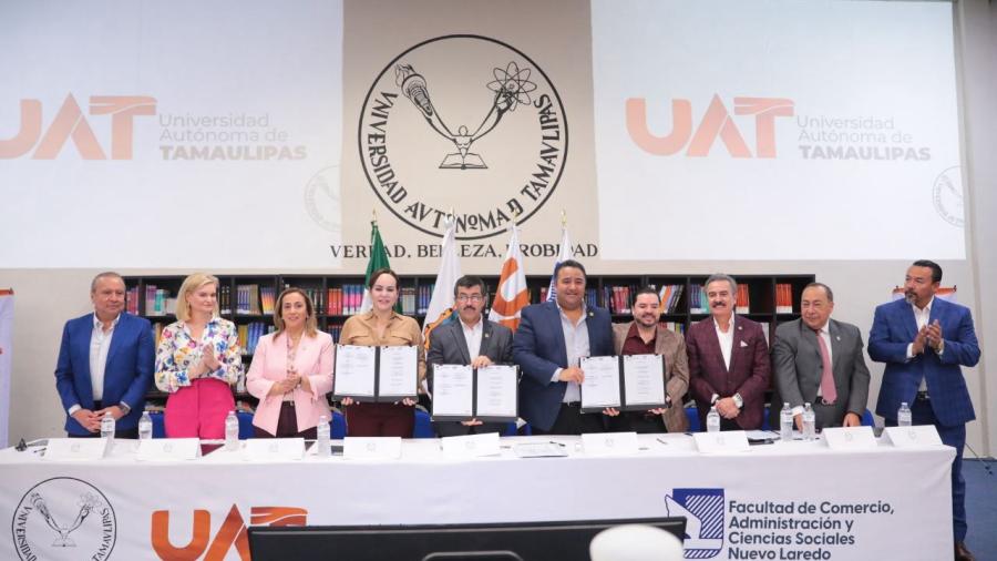 Firma de convenio entre la UAT y Gobierno Municipal