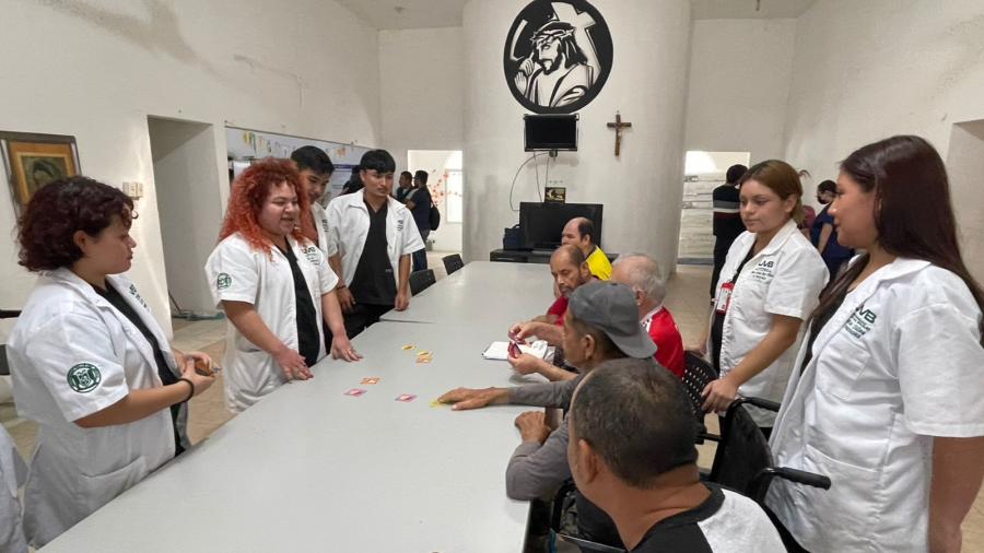 Brindan atención a personas con problemas de salud mental
