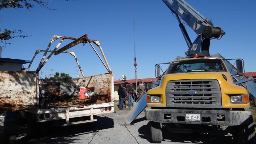 Instalan bomba para abasto de agua en Puerta del Sol
