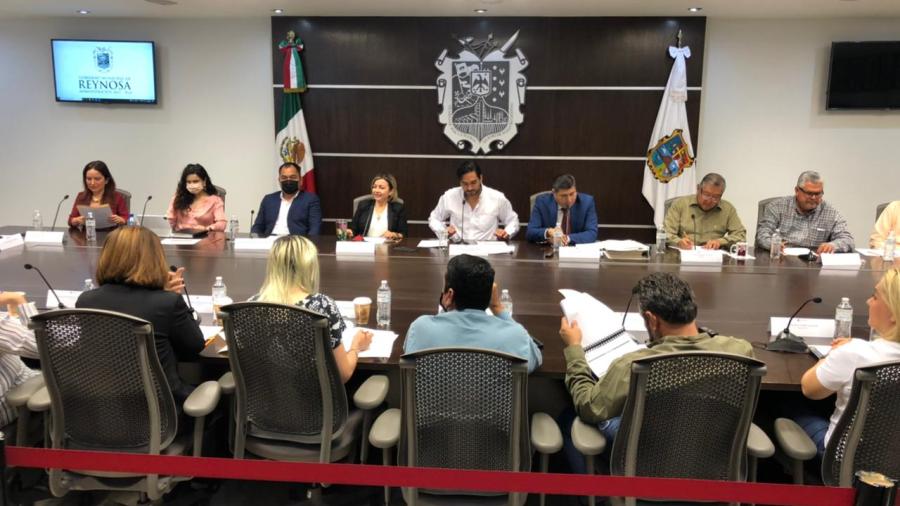 Alcalde denuncia falsificación de cartas de residencia 