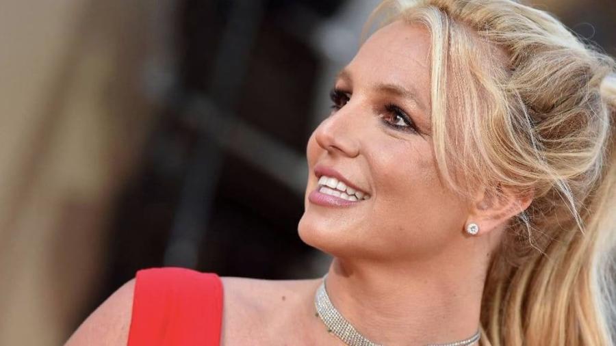 Britney Spears vuelve a compartir foto desnuda