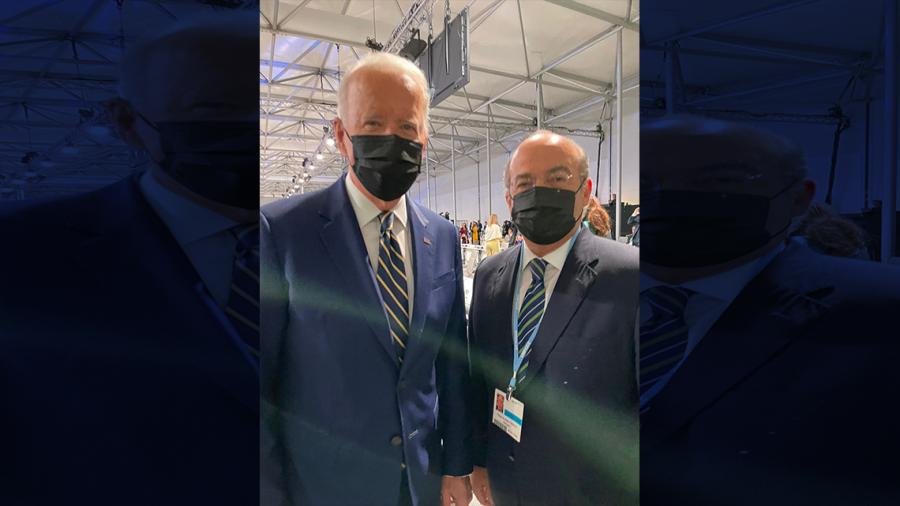 Presume Felipe Calderón fotografía junto a Joe Biden en la COP26