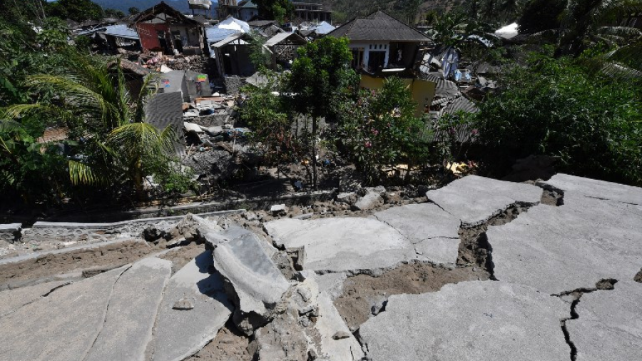 Suben a 387 los muertos por sismo en Indonesia