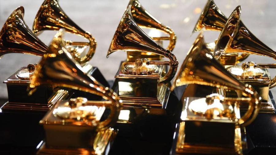 Premios Grammy cambian el nombre de una categoría  en busca de inclusión