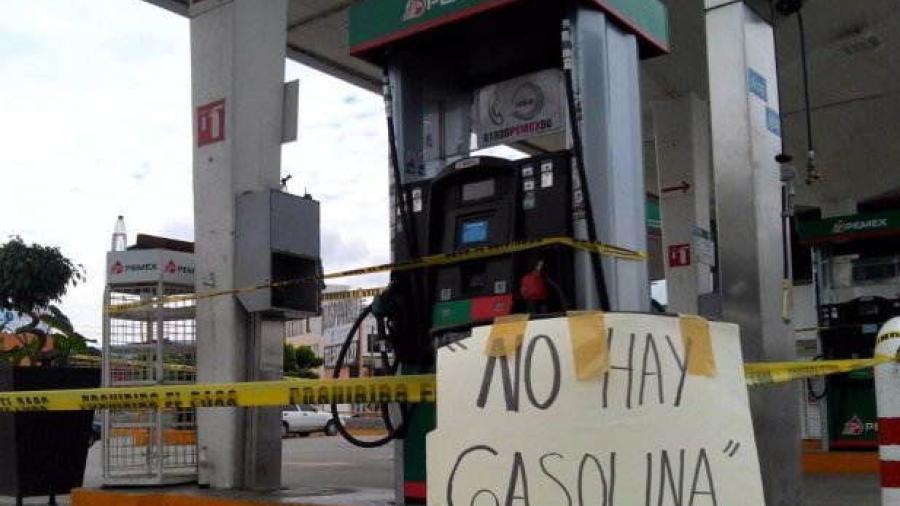 Se reportan 180 gasolineras cerradas por desabasto