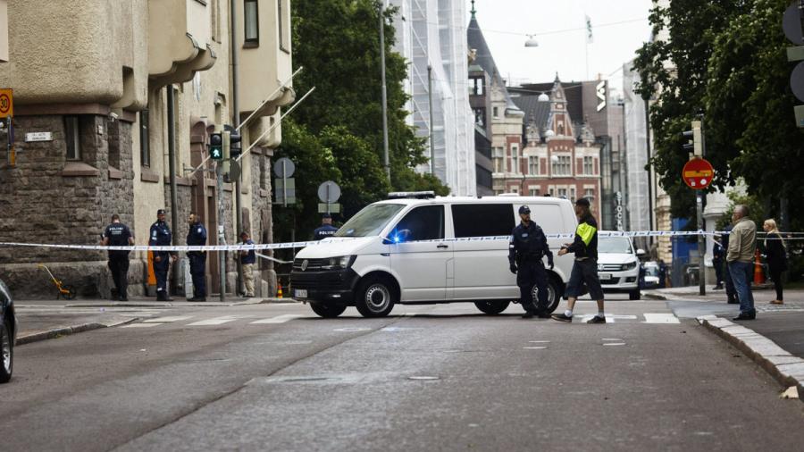 Automóvil arrolla multitud en Helsinki, hay un muerto y varios heridos