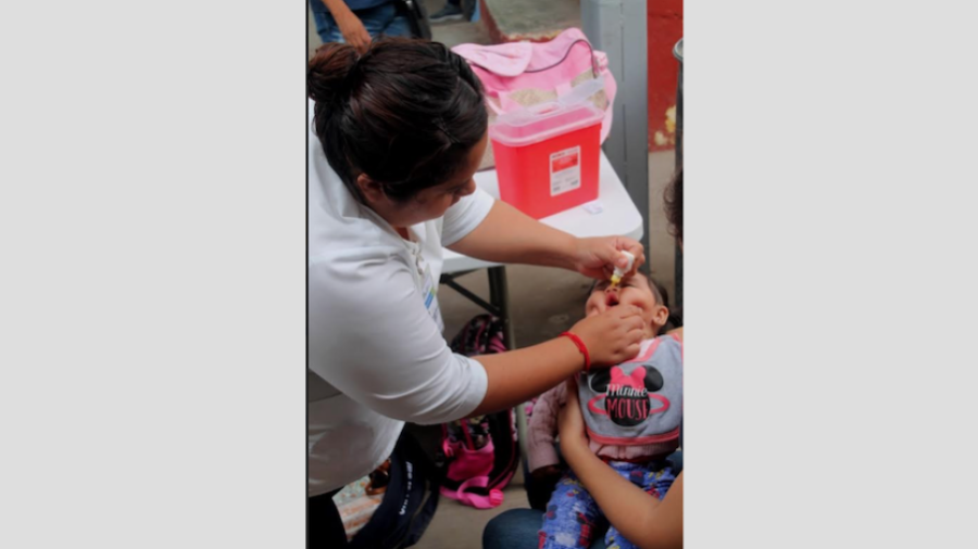 Estado refuerza vacunación en niños