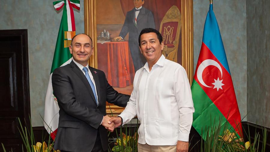 Recibe Mario López a Embajador de Azerbaiyán en México, Mammad Talibov