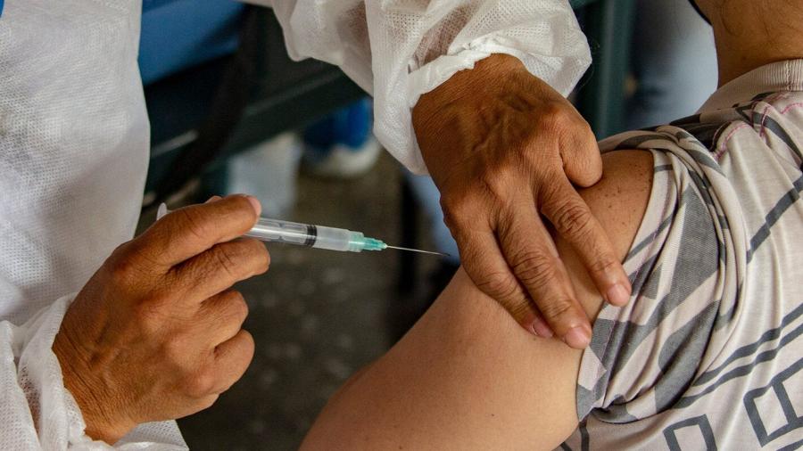 Chile comienza la aplicación de cuarta dosis contra el Covid-19