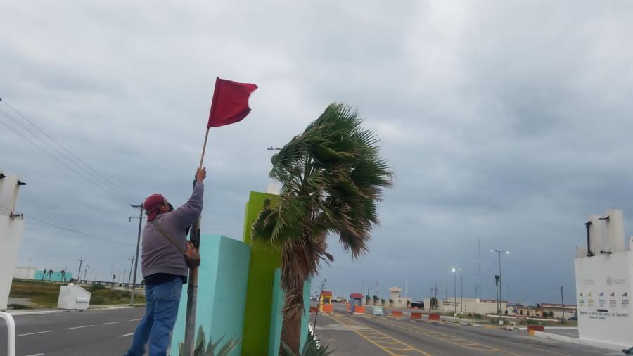 Aplican bandera roja en Playa Bagdad