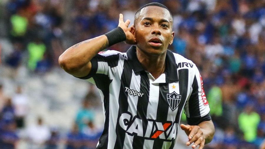 Condenan a Robinho a 9 años de prisión