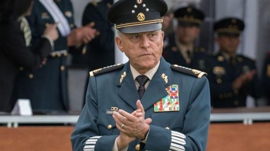 Dictan cargos contra Salvador Cienfuegos 