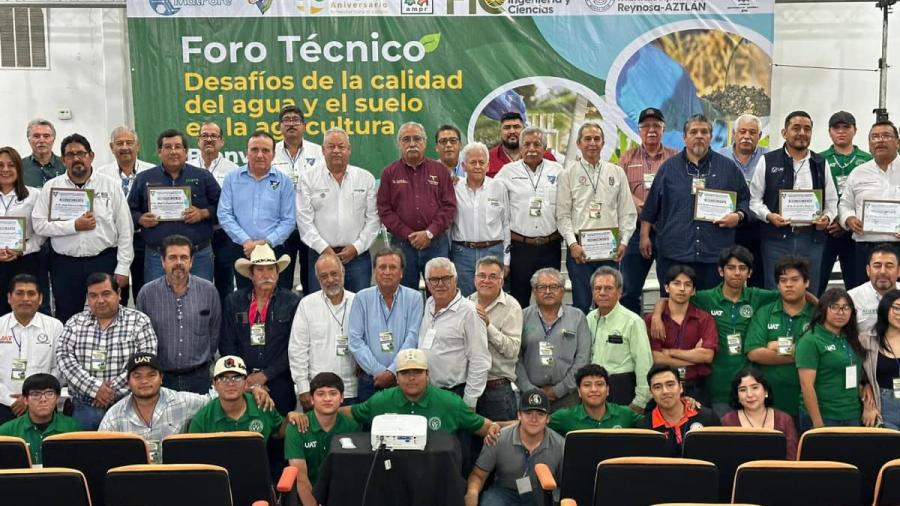 Realizan foro técnico sobre calidad del agua y suelo en la agricultura en Río Bravo