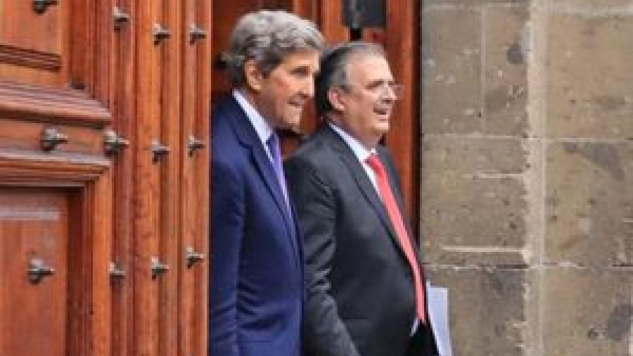 John Kerry afirmó que AMLO esta dispuesto a cambiar a energías limpias