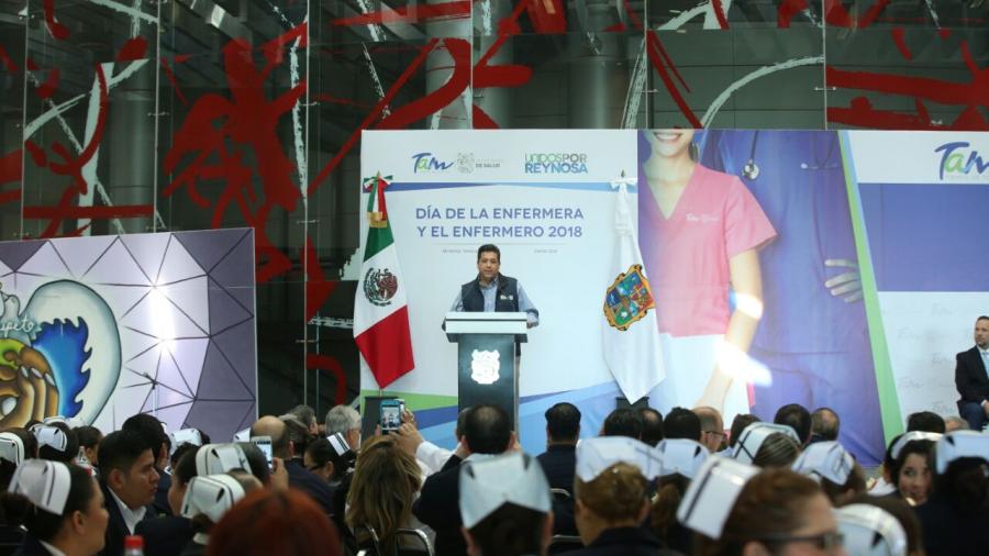 Encabeza gobernador festejo a enfermeras en Reynosa