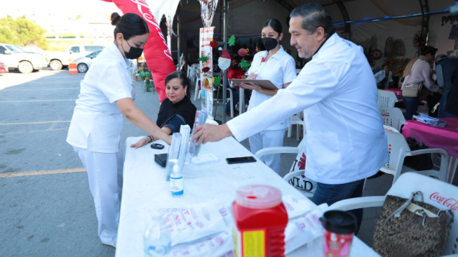 Mantiene Nuevo Laredo liderazgo en cruces de paisanos