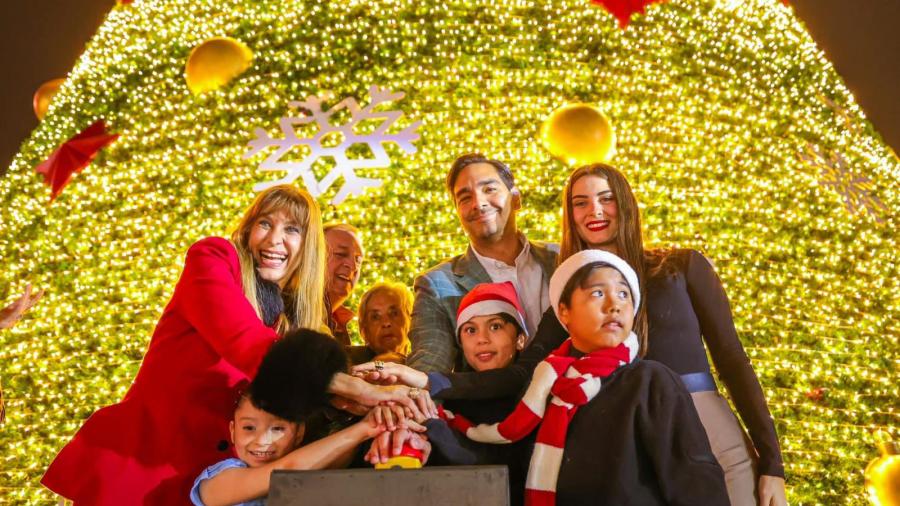 Celebró Carlos Peña Ortiz el inicio de la Navidad 2025 con más de 10 Mil reynosenses
