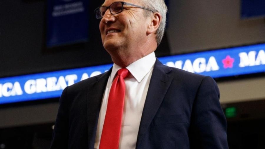 Califican de racista a candidato de Florida por decirle "mono" a su rival