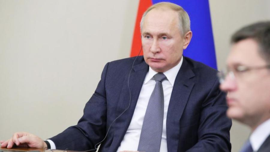 Firma Vladimir Putin ley contra periodistas y blogueros