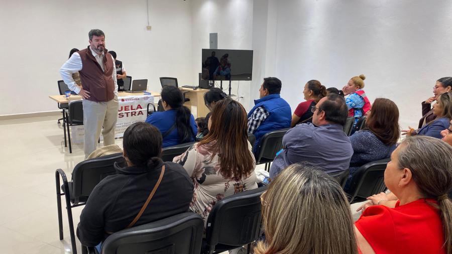 Reciben apoyo de la Escuela es Nuestra