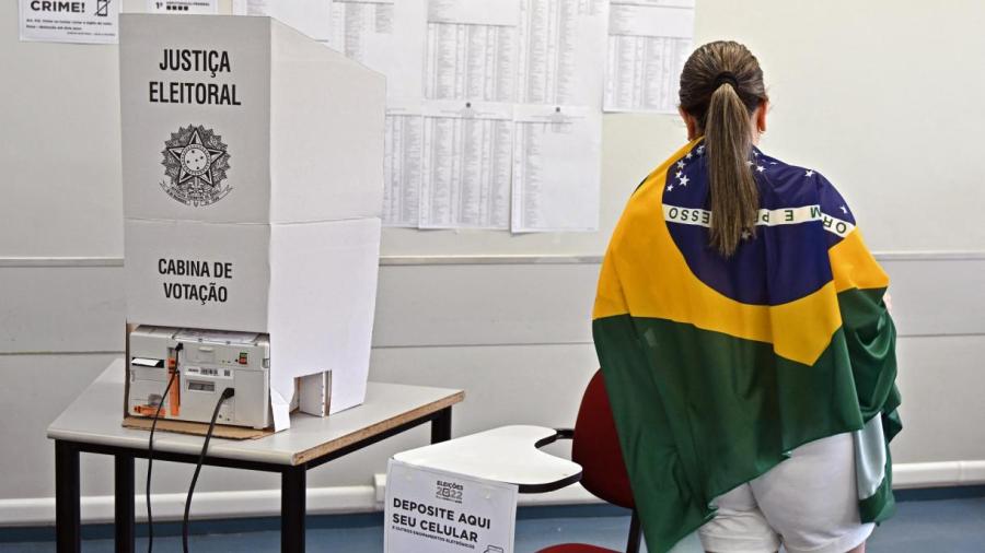 Felicita AMLO a brasileños por "jornada democrática ejemplar"