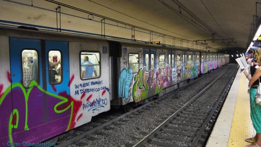 Desalojan metro de Roma por falsa alarma de bomba
