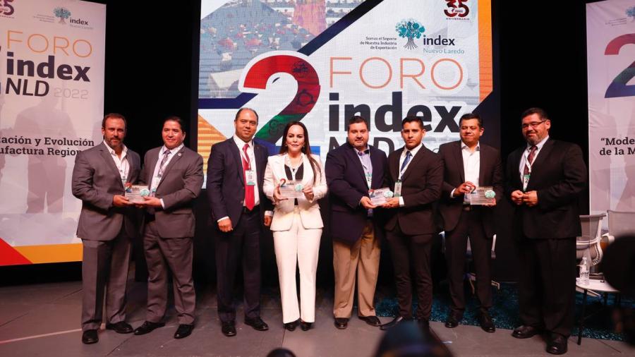 Expone Carmen Lilia Canturosas proyectos estratégicos para Nuevo Laredo en foro de INDEX 