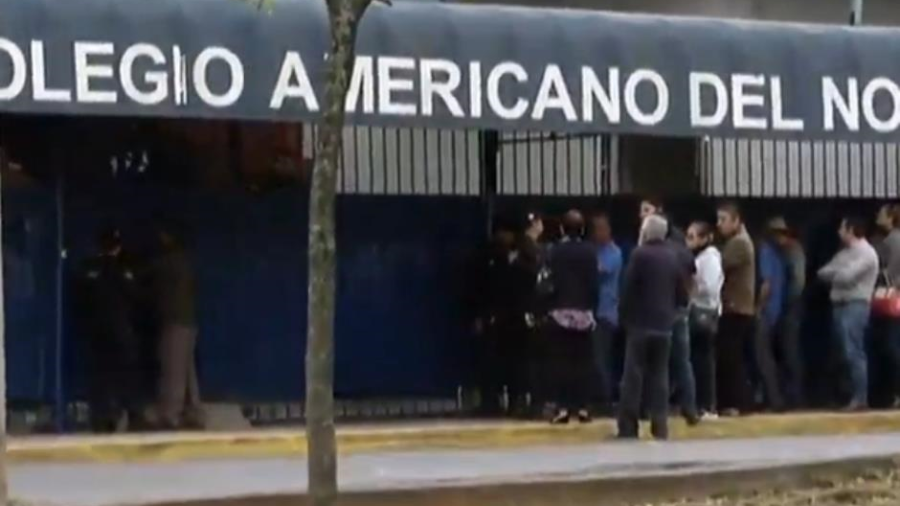 Estudiante dispara a compañeros y a maestra en Monterrey 